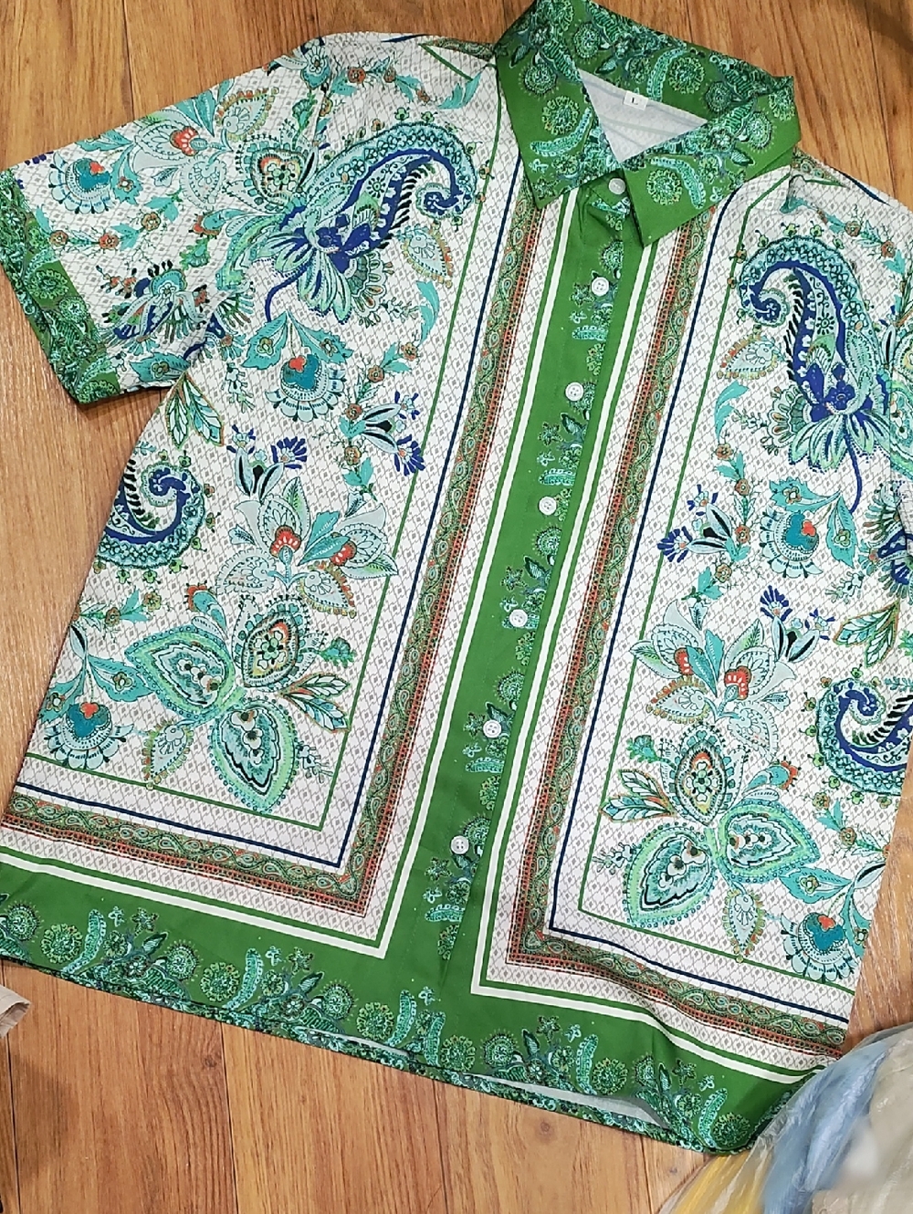 Source Unknown Green Paisley Button-Down Short Sleeve Shirt